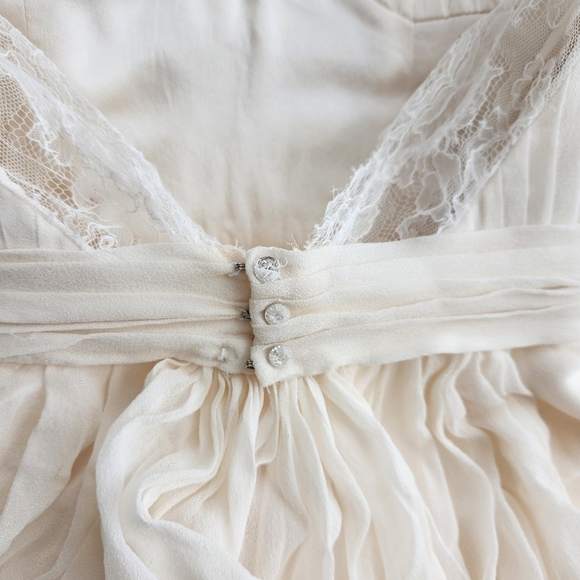 CUSTOM Wedding Gown 2 Whimsical Lace Applicae Flowy - Picture 12 of 16